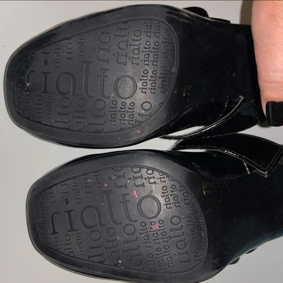 VintageY2K Black Patent Leather Mary Jane Square-Toe Block Heels - Picture 6 of 6